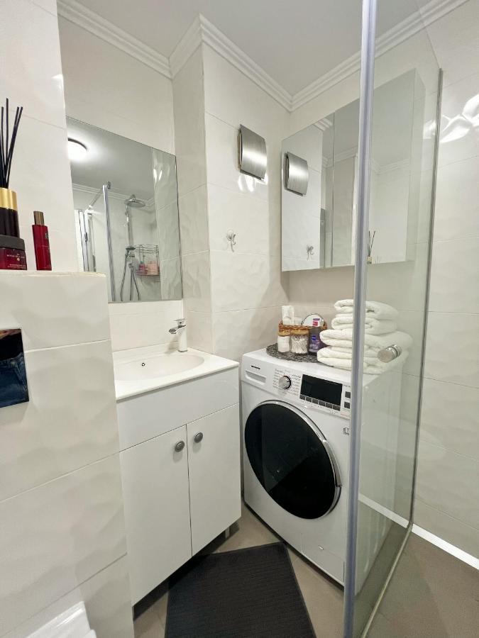 Studio 118 - A Luxury Place,10Min Walk To City Center 티미쇼아라 외부 사진
